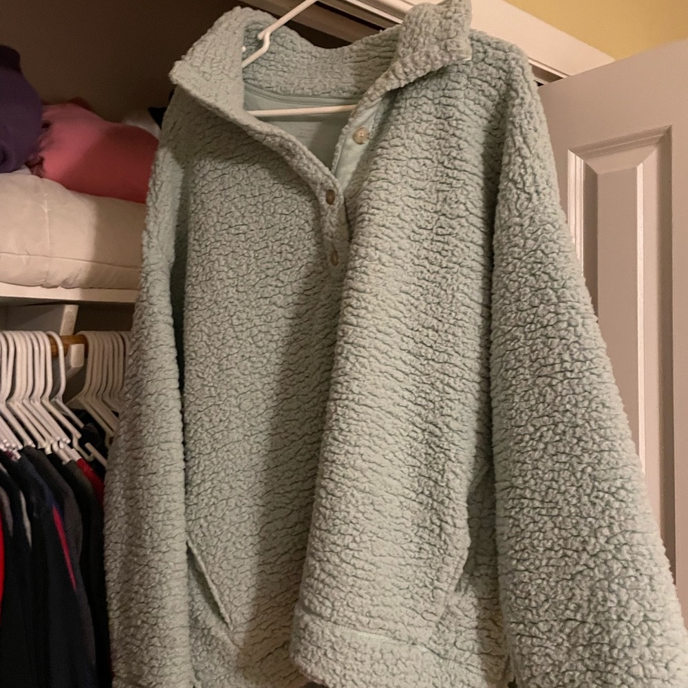 Like new oversized Aerie fleece pullover